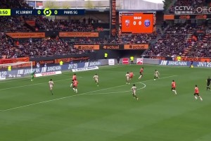 個人能力！登貝萊右路內(nèi)切抽射破門，巴黎1-0領(lǐng)先洛里昂！